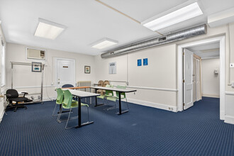 820 E Vernon Rd, Philadelphia, PA for lease Interior Photo- Image 2 of 2