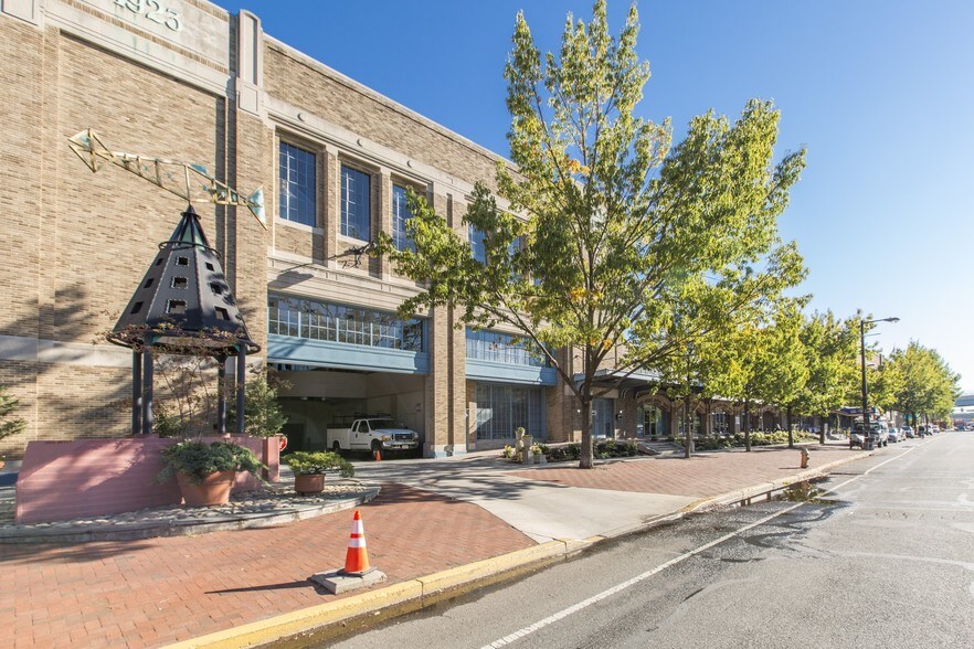 3-7 N Christopher Columbus Blvd, Philadelphia, PA à louer - Photo du bâtiment - Image 3 de 22