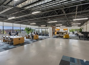 398-400 Riverside Ave, Medford, MA à louer Photo intérieure- Image 2 de 6