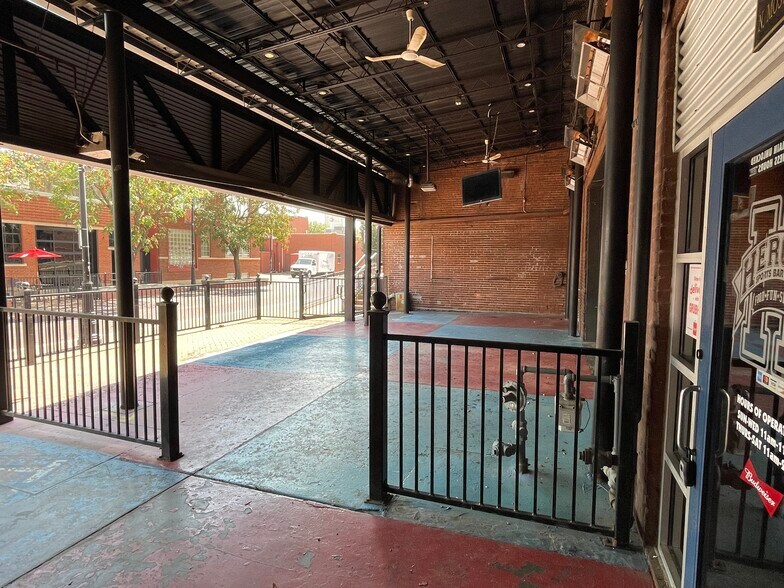117 N Mosley St, Wichita, KS à louer - Photo du bâtiment - Image 3 de 12
