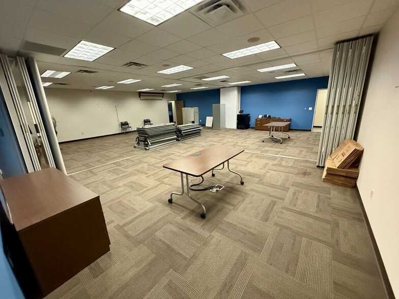 8289 FM 1116, Gonzales, TX for sale - Interior Photo - Image 3 of 8