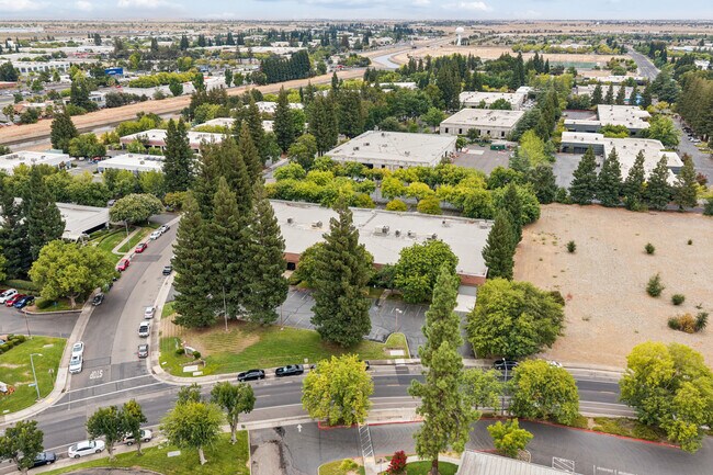 Plus de détails pour 11130 Sun Center Dr, Rancho Cordova, CA - Industriel aux enchères
