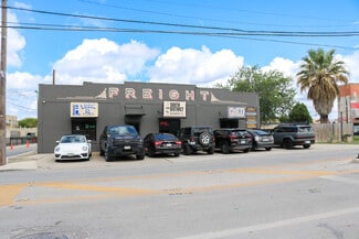 More details for 1913 S Flores St, San Antonio, TX - Retail for Sale