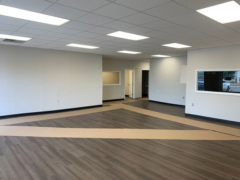 348 White Horse Rd, Greenville, SC à vendre - Photo intérieure - Image 2 de 4