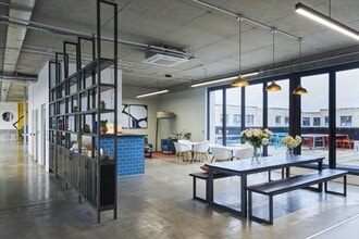 2-8 Morris Pl, Londres à louer Photo intérieure- Image 2 de 26