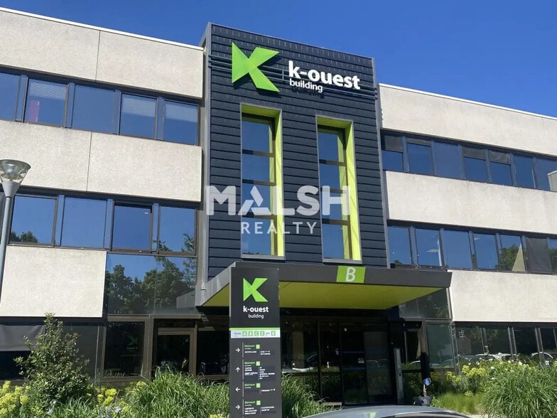 Office in Limonest for lease - Building Photo - Image 3 of 34