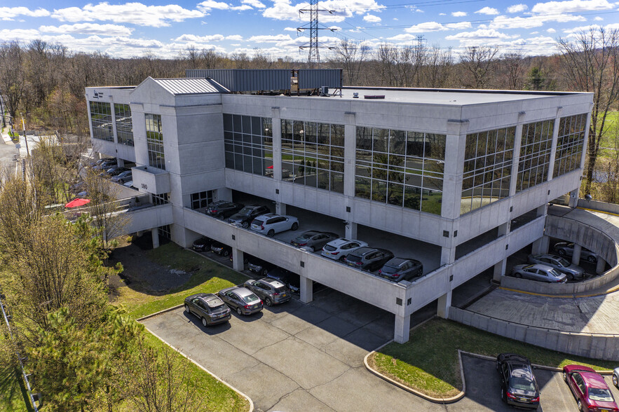 180 River Rd, Summit, NJ for lease - Building Photo - Image 1 of 8