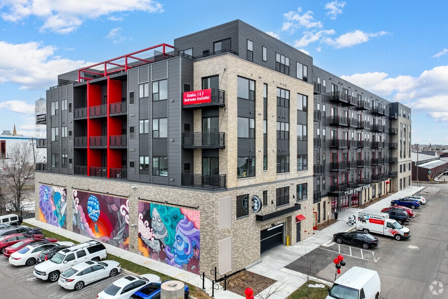 1180 Tyler St NE, Minneapolis, MN à louer - Photo du bâtiment - Image 1 de 1