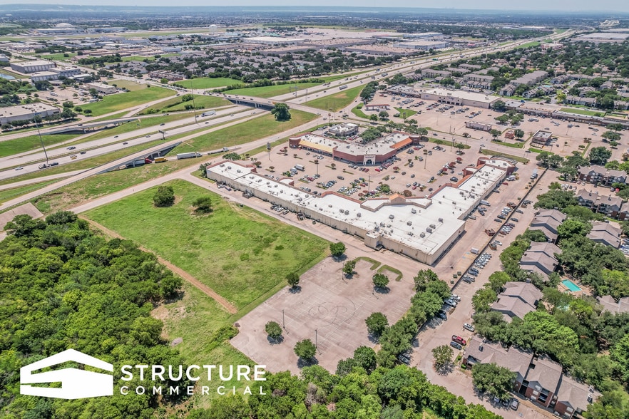 2505-2525 E Arkansas Ln, Arlington, TX à vendre - Photo du bâtiment - Image 2 de 12