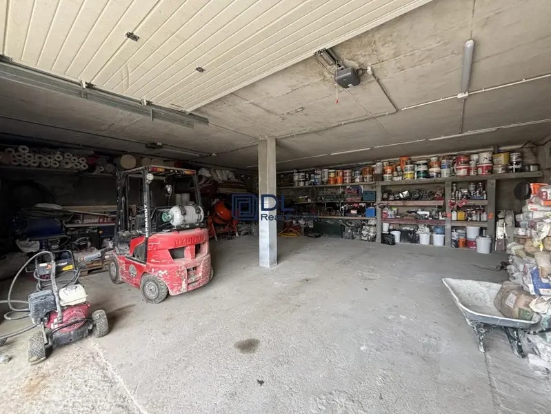 Industrial in Chilly-Mazarin for sale Interior Photo- Image 1 of 6