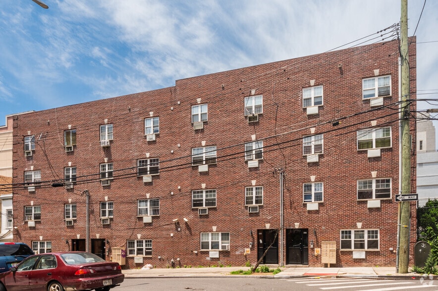 931-939 Summit Ave, Bronx, NY for sale - Building Photo - Image 2 of 4