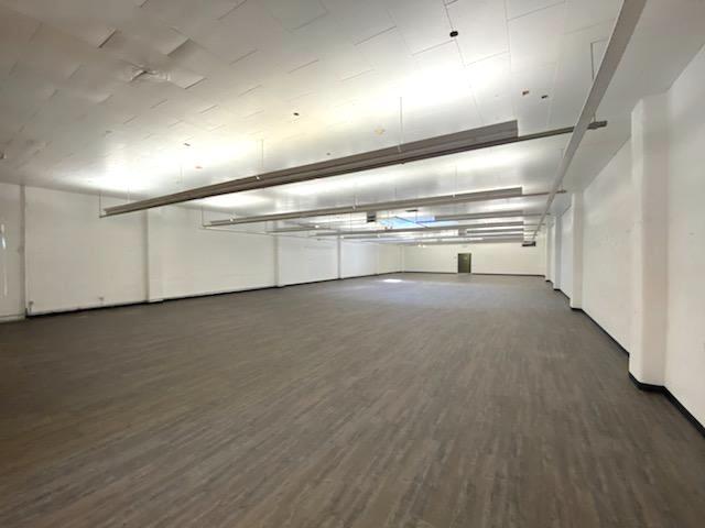 3747 SE Hawthorne Blvd, Portland, OR for sale - Building Photo - Image 3 of 12