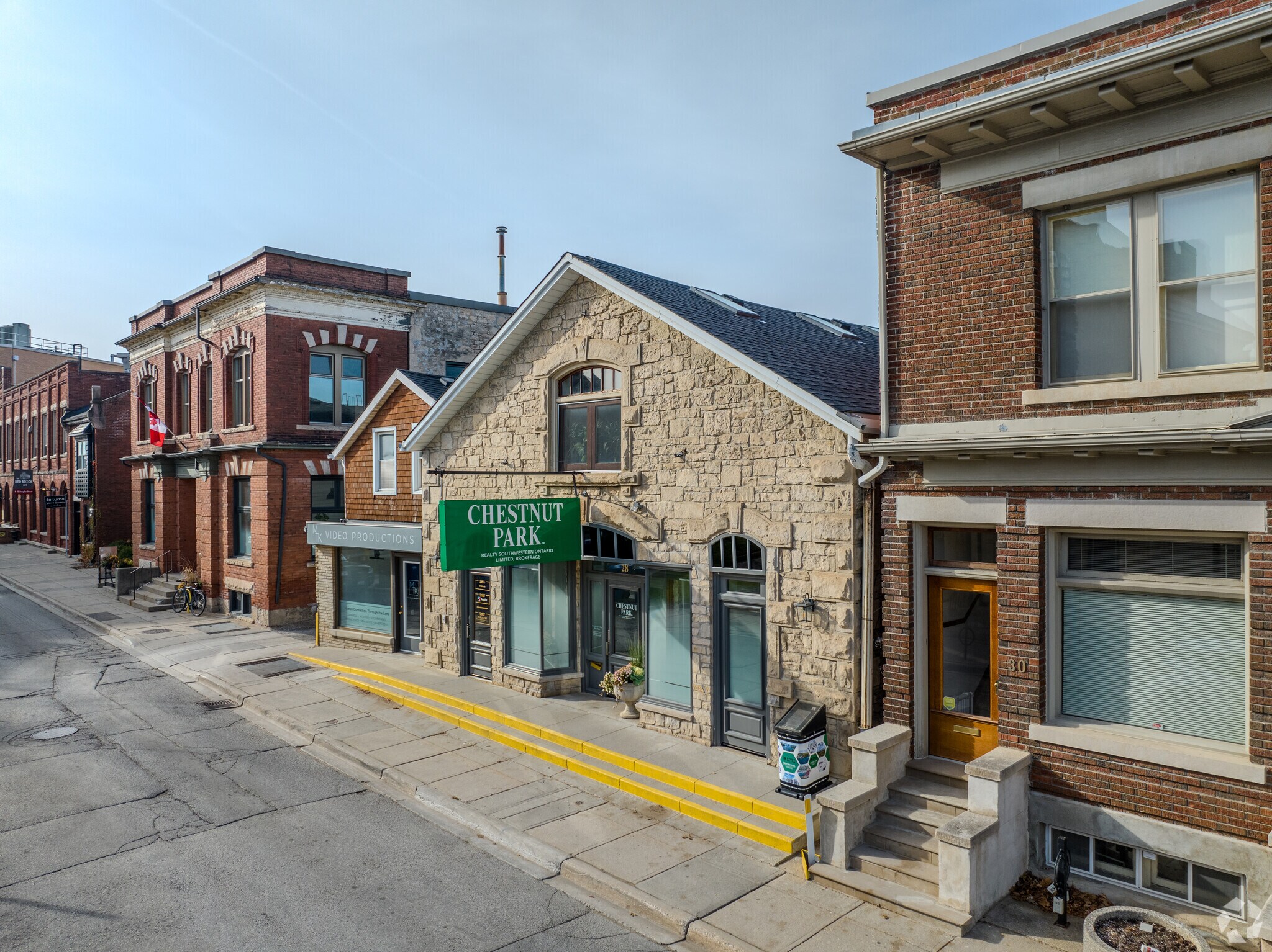 26-28 Douglas St, Guelph, ON à vendre Photo principale- Image 1 de 1