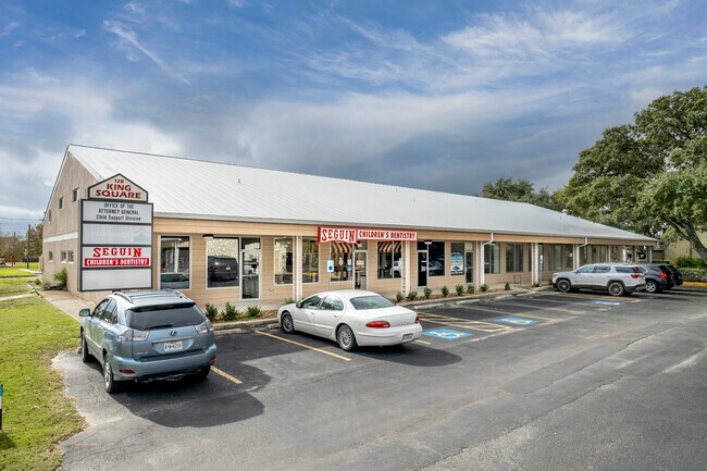 More details for 128 S Moss St, Seguin, TX - Office for Lease