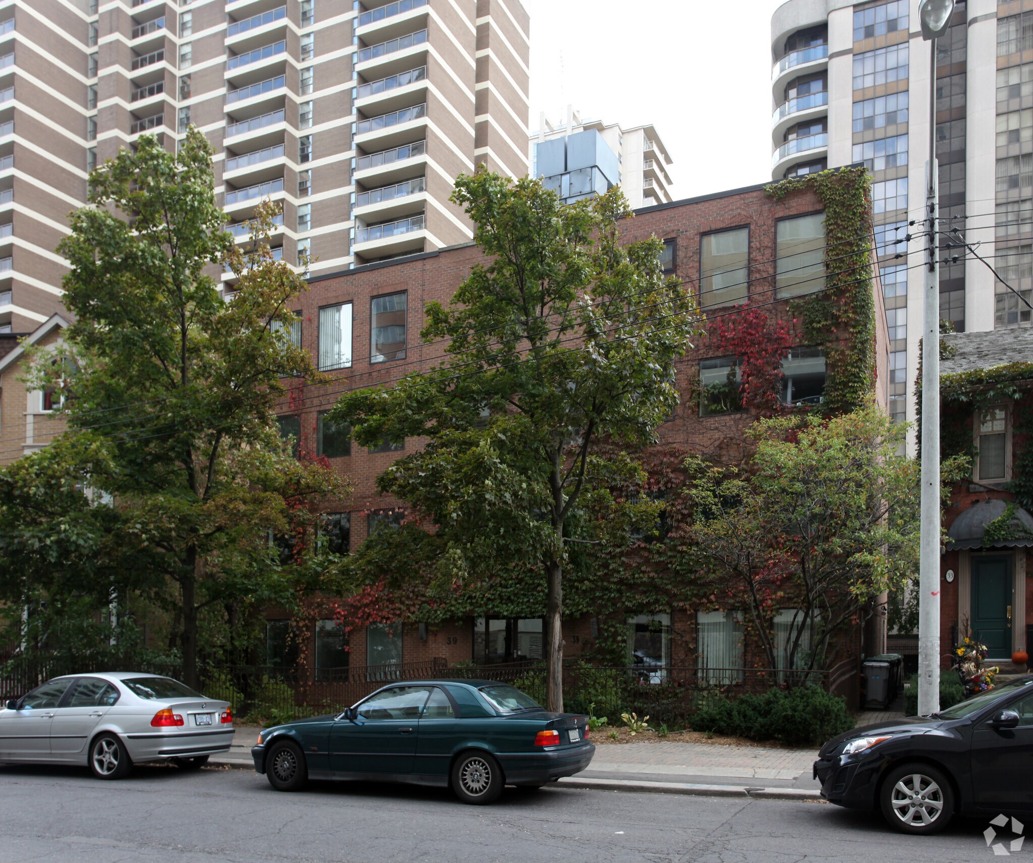 39 Pleasant Blvd, Toronto, ON à vendre Photo du bâtiment- Image 1 de 1