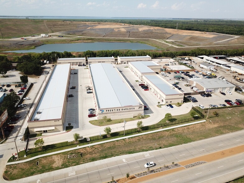 985 E State Highway 121, Lewisville, TX for lease - Primary Photo - Image 1 of 1