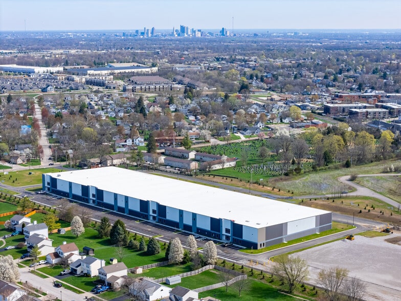 3741 Grove City Rd, Grove City, OH for lease - Building Photo - Image 1 of 2