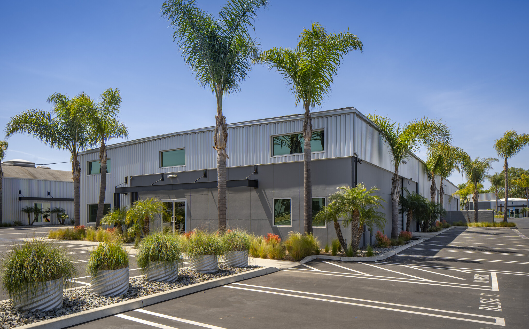 1945 Placentia Ave, Costa Mesa, CA for sale Primary Photo- Image 1 of 1