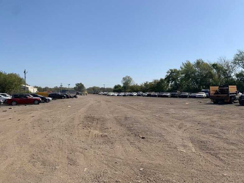 16350 Crawford Ave, Markham, IL à vendre - Photo du bâtiment - Image 3 de 13