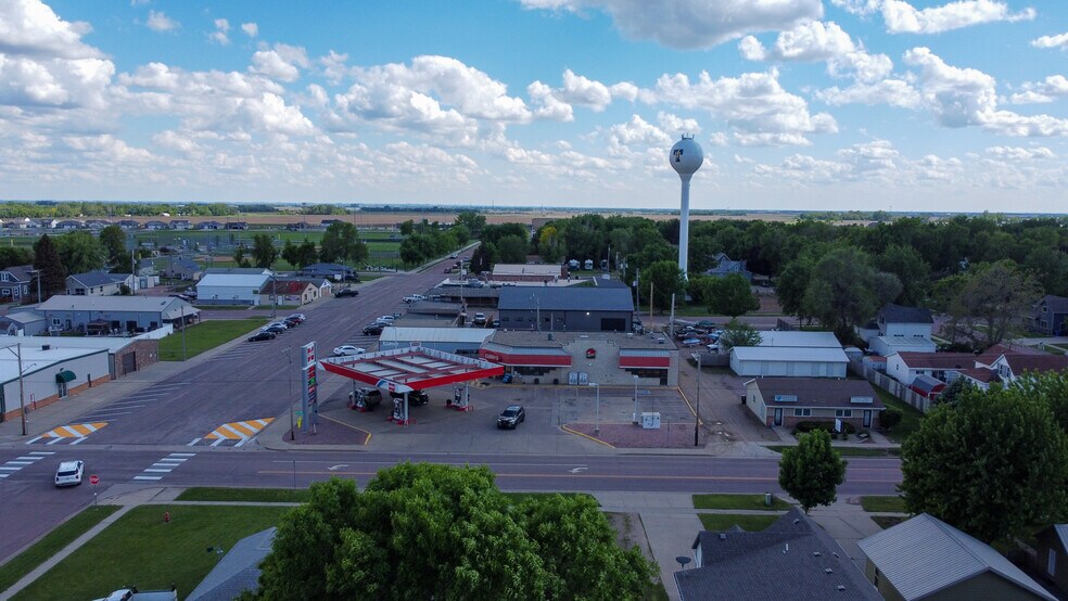 101 W 1st St, Tea, SD for lease - Building Photo - Image 3 of 3