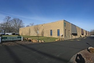 Plus de détails pour 2014 Ford Rd, Bristol, PA - Industriel à louer