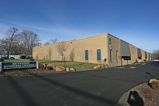 Plus de détails pour 2014 Ford Rd, Bristol, PA - Industriel à louer