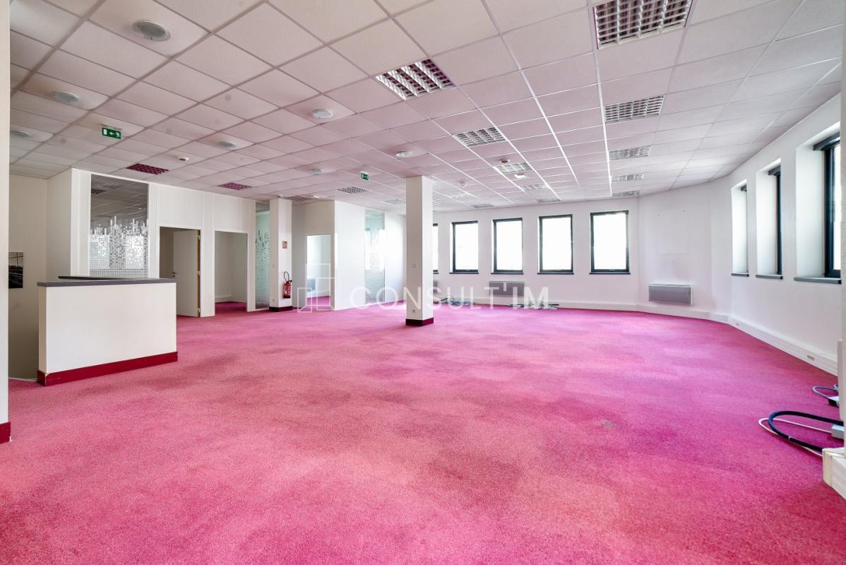Bureau dans Courbevoie à vendre Photo intérieure- Image 1 de 7
