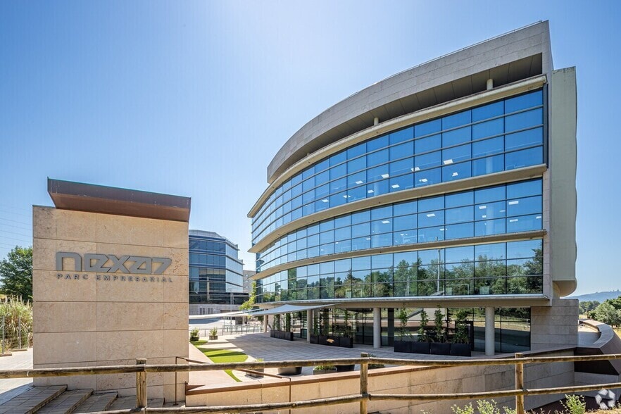 Avinguda Can Fatjó dels Aurons, 9, Cerdanyola del Vallès, Barcelona for lease - Building Photo - Image 1 of 3