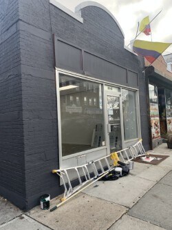 162-02 Northern Blvd, Flushing, NY à louer - Photo du bâtiment - Image 2 de 3