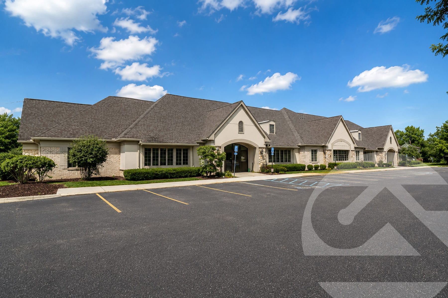 30701 W 10 Mile Rd, Farmington Hills, MI for sale Primary Photo- Image 1 of 2