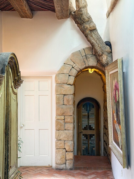 1075 Paseo de Peralta, Santa Fe, NM for sale - Building Photo - Image 3 of 23