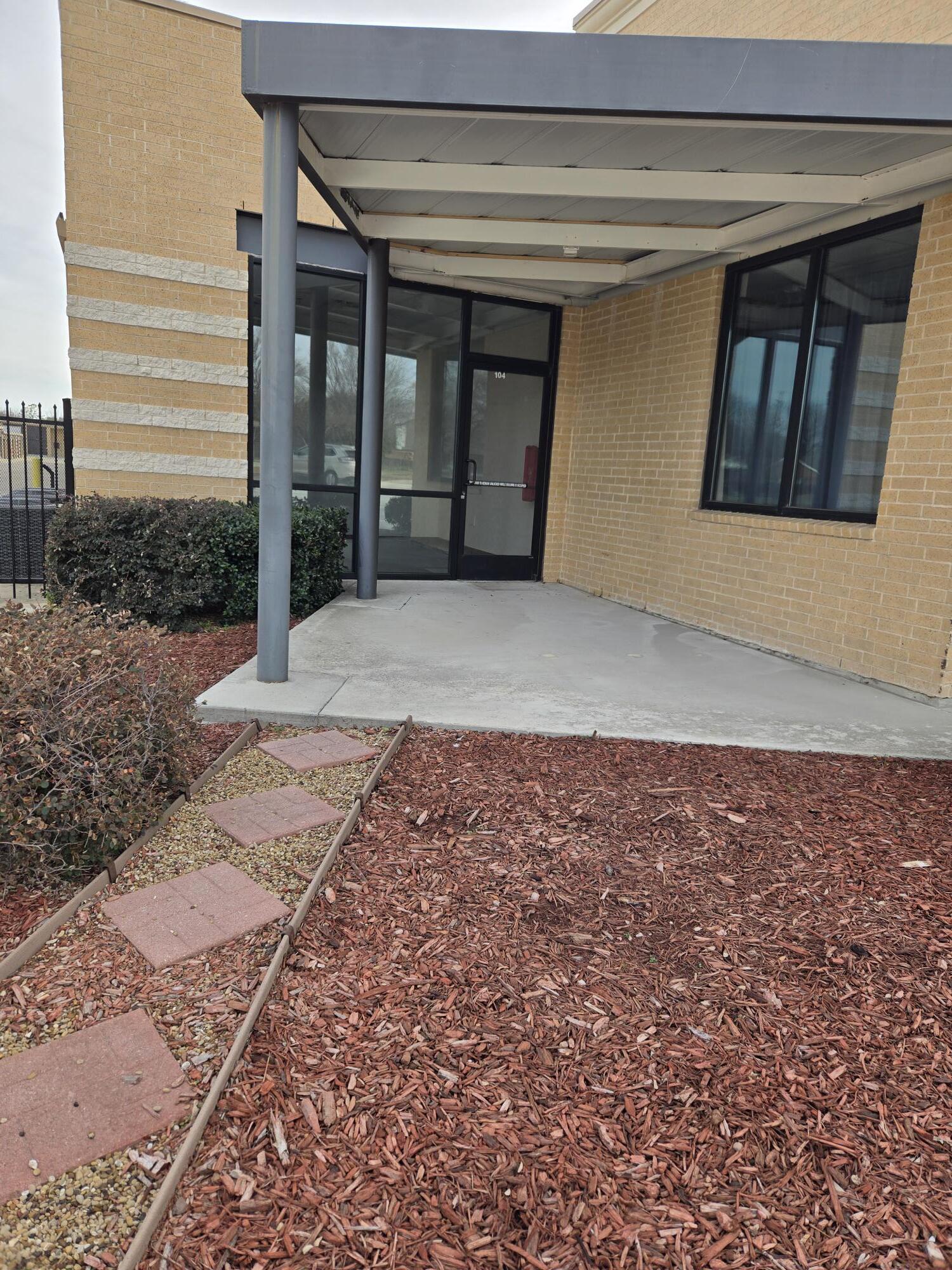 1040 W Sublett Rd, Arlington, TX à louer Photo intérieure- Image 1 de 6