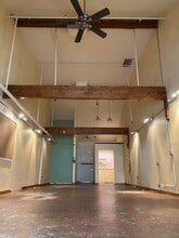 8910 Sonoma Hwy, Kenwood, CA à louer Photo intérieure- Image 1 de 5