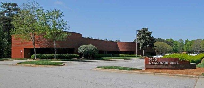 More details for 1450 Oakbrook Dr, Norcross, GA - Flex, Industrial for Lease
