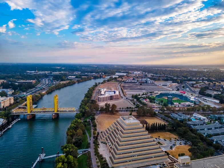 805 S Riverfront St, West Sacramento, CA for lease - Aerial - Image 3 of 14