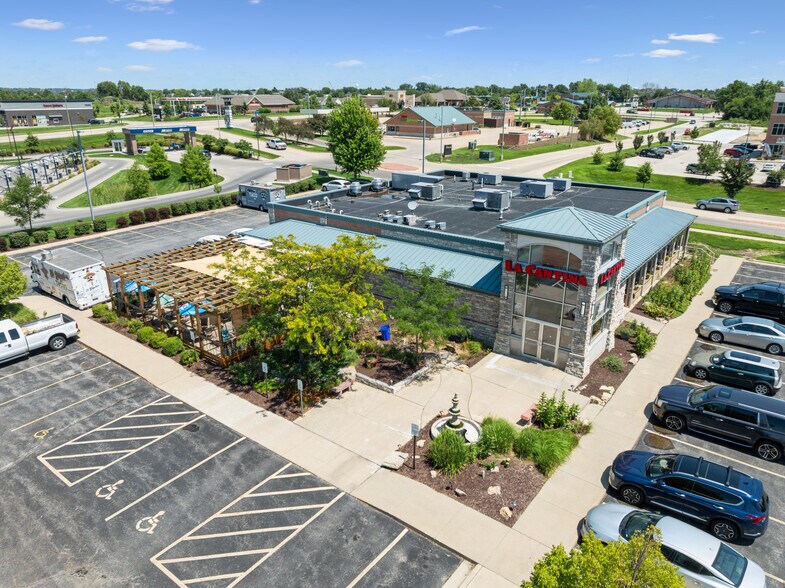 5400 Edgewood Rd NE, Cedar Rapids, IA à vendre - Photo du bâtiment - Image 3 de 12