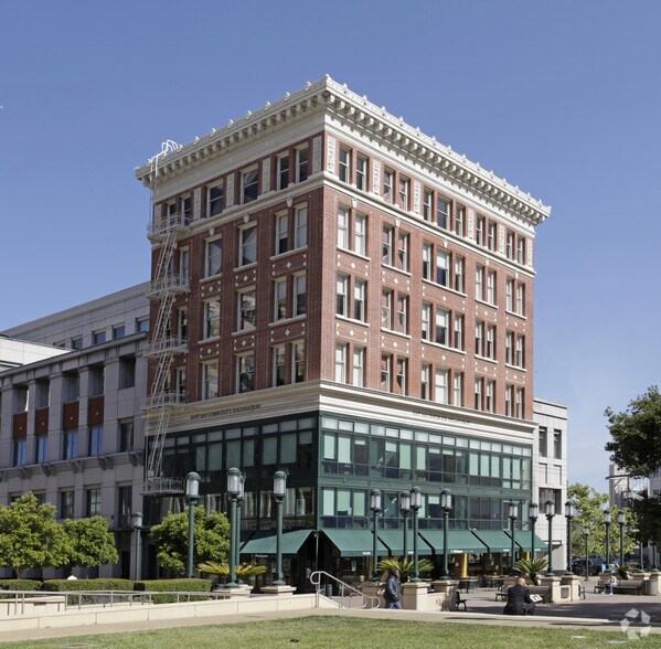 200 Frank H Ogawa Plz, Oakland, CA for lease - Primary Photo - Image 1 of 4