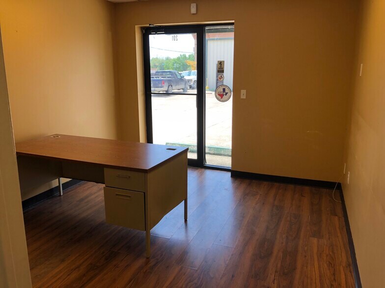 10060 West Rd, Houston, TX for lease - Interior Photo - Image 2 of 9