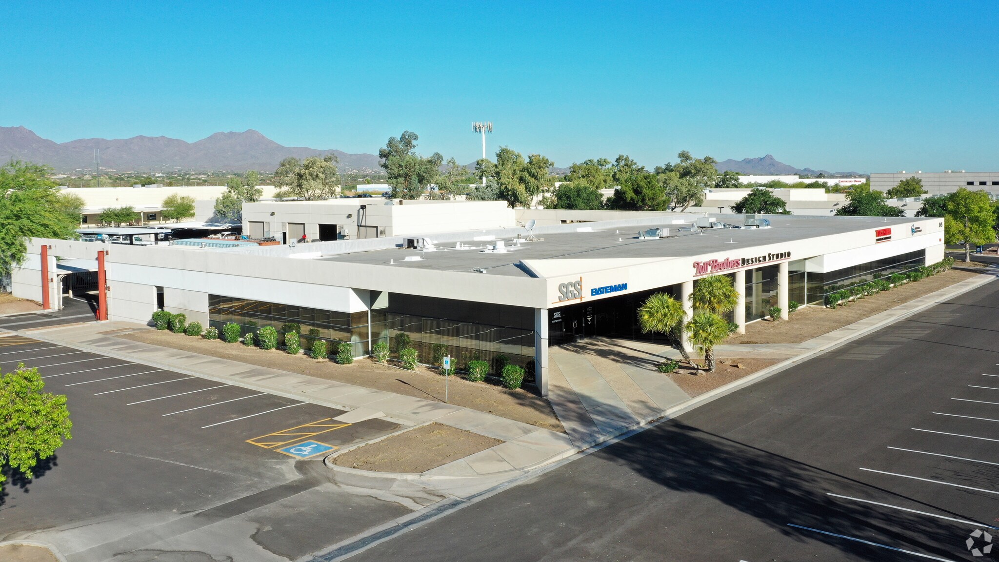 3845 N Business Center Dr, Tucson, AZ for lease Primary Photo- Image 1 of 5