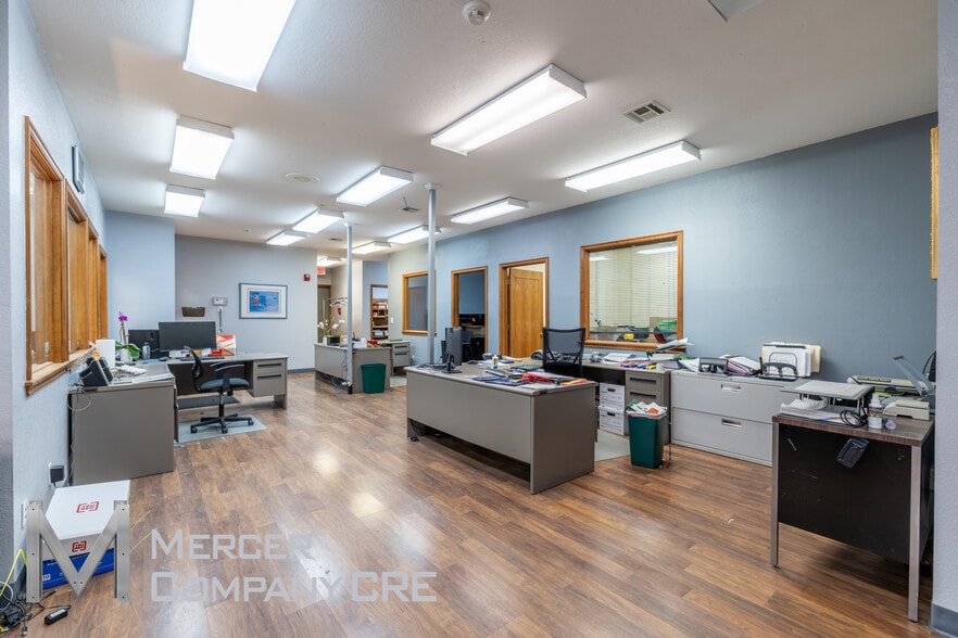 1111 SE 25th St, Oklahoma City, OK for sale - Building Photo - Image 2 of 11