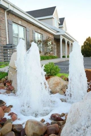 2651 W South Jordan Pkwy, South Jordan, UT for lease - Building Photo - Image 3 of 4