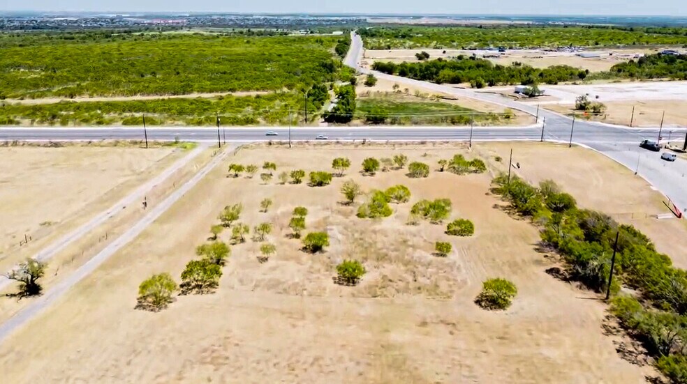7710 Elroy rd, Del Valle, TX for sale - Building Photo - Image 3 of 9