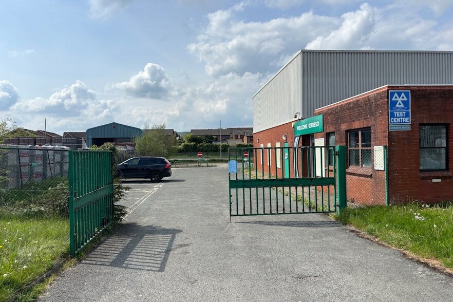 Waterloo Rd, Llandrindod Wells for sale - Building Photo - Image 2 of 2
