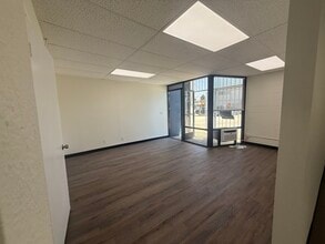 1320 W El Segundo Blvd, Gardena, CA à louer Photo intérieure- Image 2 de 8