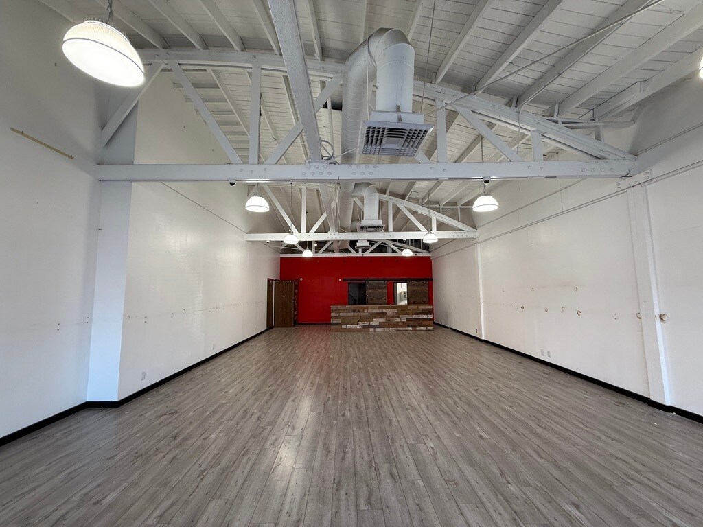 7320 1/2 Melrose Ave, Los Angeles, CA à louer Photo principale- Image 1 de 2