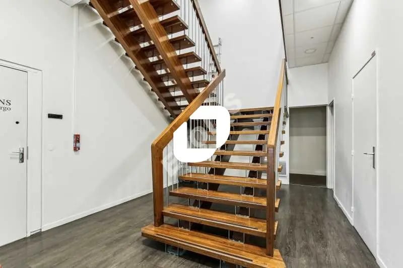 Office in Tremblay-en-France for lease - Interior Photo - Image 3 of 14