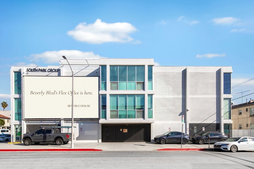 8322 Beverly Blvd, Los Angeles, CA à louer - Photo du bâtiment - Image 2 de 4