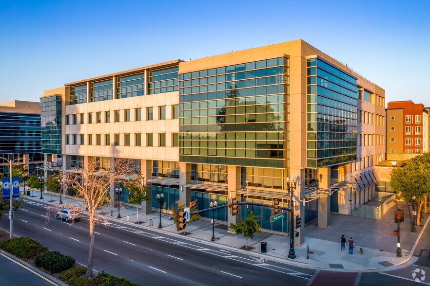 200-300 S Mathilda Ave, Sunnyvale, CA à louer - Photo du bâtiment - Image 2 de 8