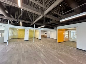 61-75 W Colorado Blvd, Pasadena, CA for lease Interior Photo- Image 2 of 4