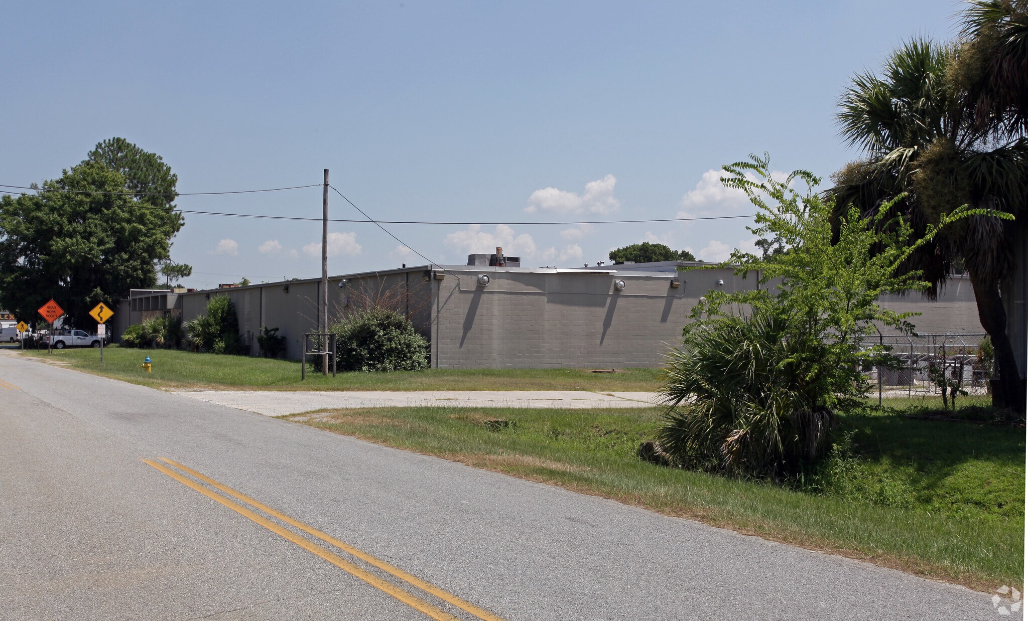 42 Ross Rd, Savannah, GA for sale Primary Photo- Image 1 of 4